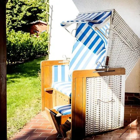 Holiday home Wildrose *
